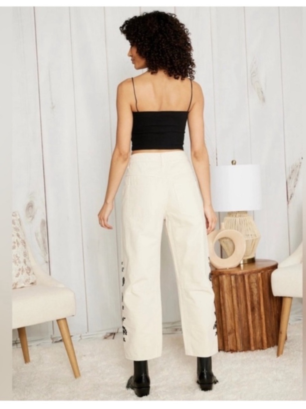 NWT Driftwood Barbara Nordic Floral Embroidered Barrel Leg Jeans Women's W31 L27 - Picture 3 of 12